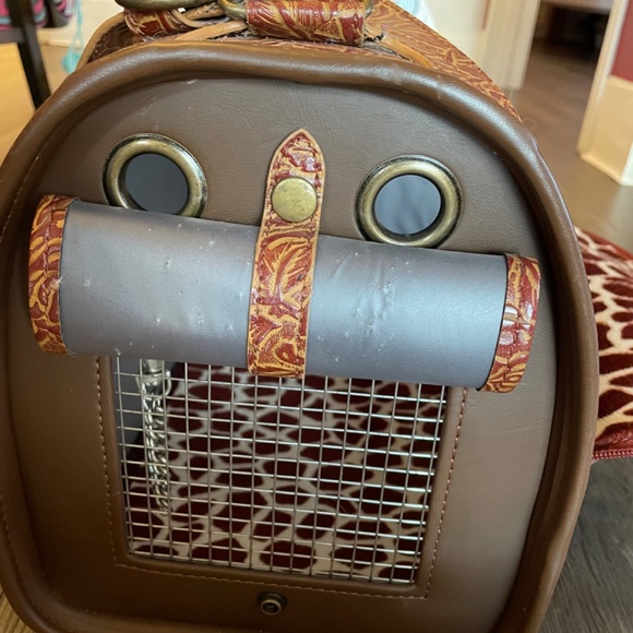 Pet Flys pet carrier - Picture 3 of 8